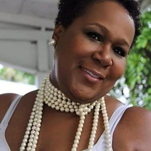 Meet your Posher, Caryla